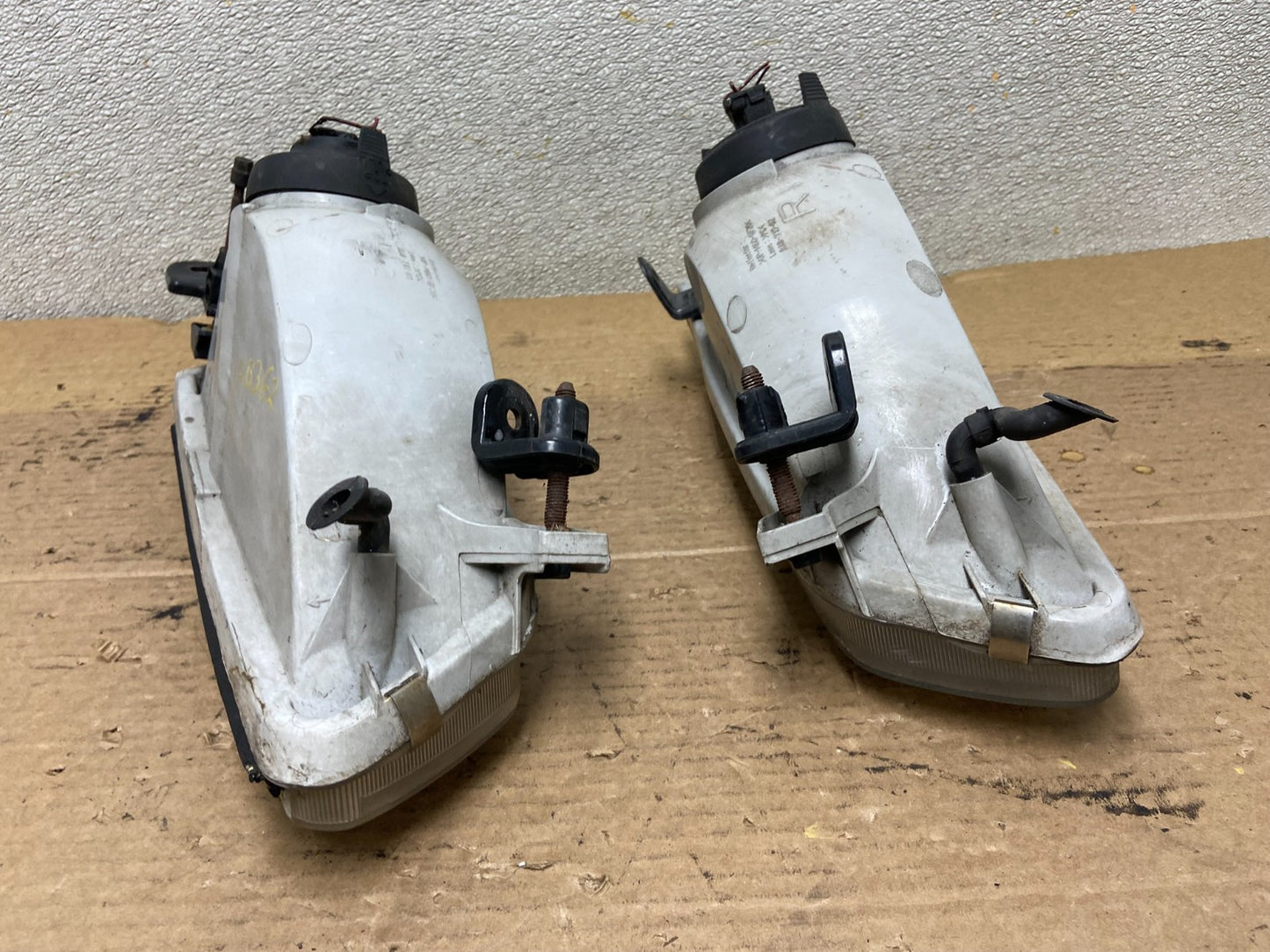 1997 1998 1999 Toyota Camry Left+Right Side Set Halogen Headlights AB3362 DW5