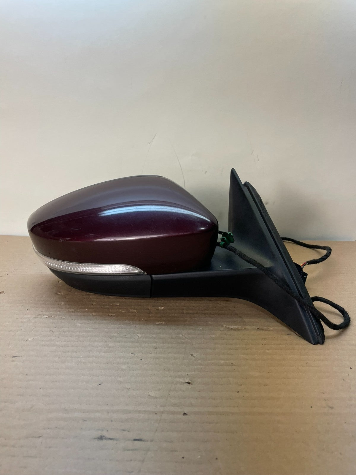 2012-2015 Volkswagen Passat Right Passenger Sgn Door View Mirror ah8716 DG0