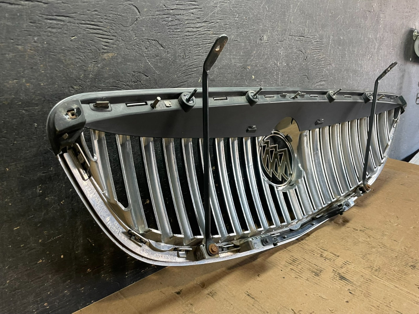 2008 to 2012 Buick Enclave Front Upper Grill Grille Oem Z5861 DG6
