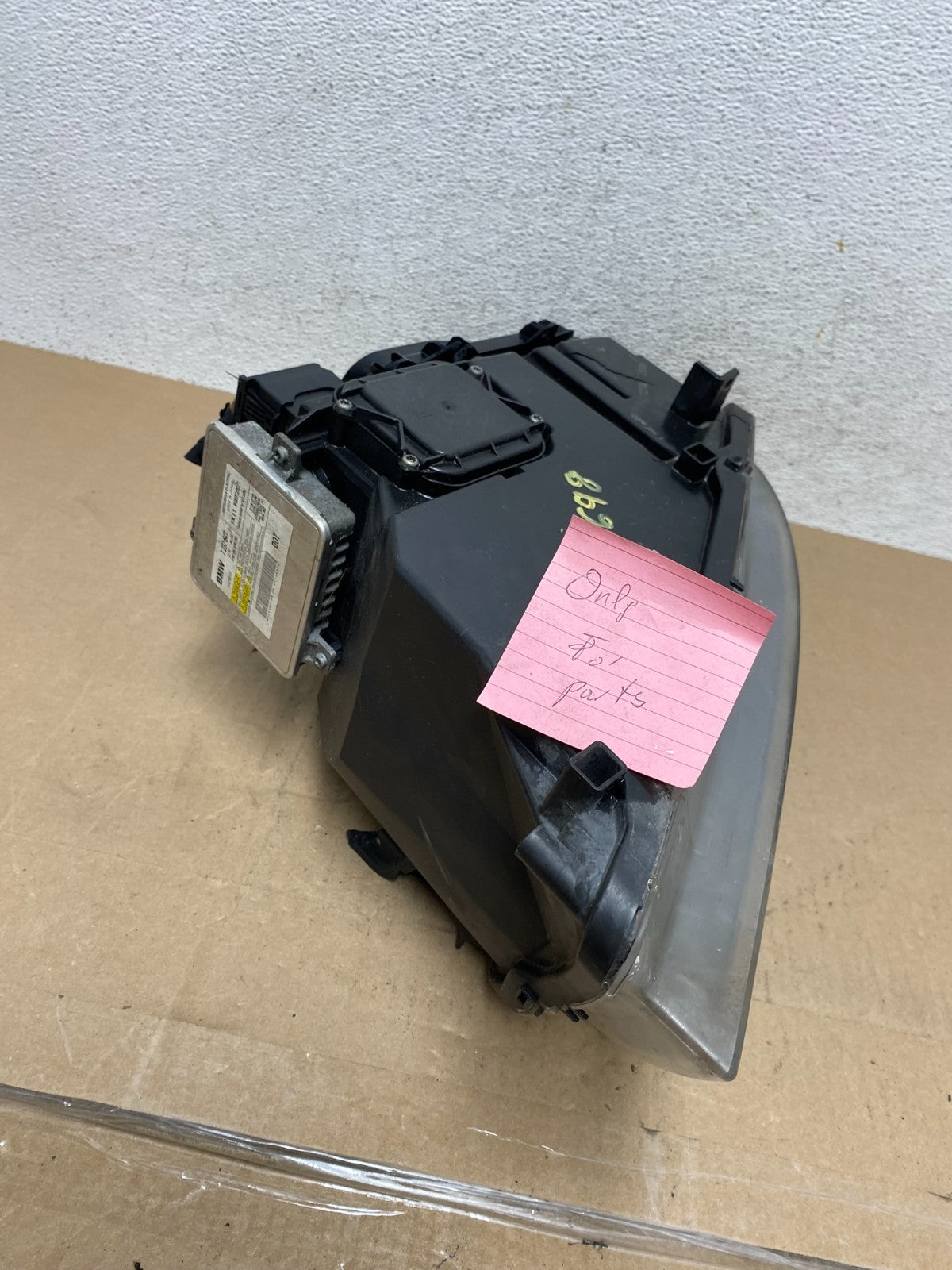 2009-2011 Bmw 3 Series 328i 4/D Sedan Right Passenger Headlight Xenon AE6698 DG6
