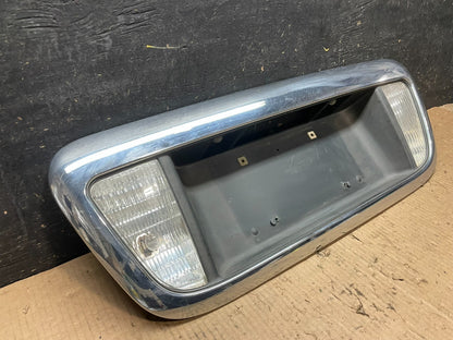 2003 to 2006 Lincoln Navigator Trunk Liftgate License Plate OEM Y6635 DG1