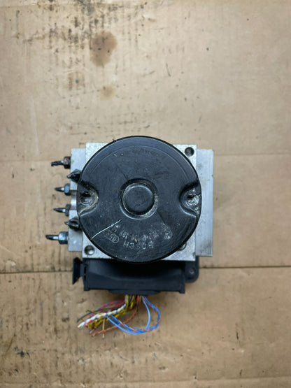 2007 to 2013 BMW X5 E70 ABS Anti-Lock Brake Pump Module OEM T2671 DG5