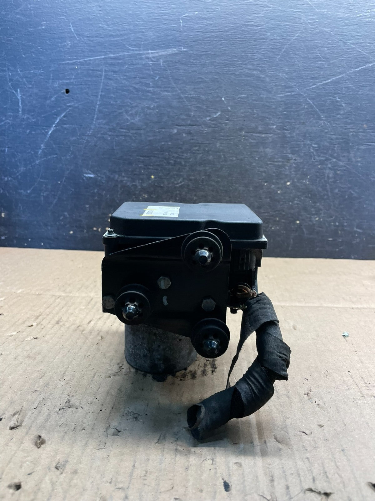 2009 to 2012 Audi Q5 ABS Anti-Lock Brake Pump 8R0614517 OEM u2191 DG0