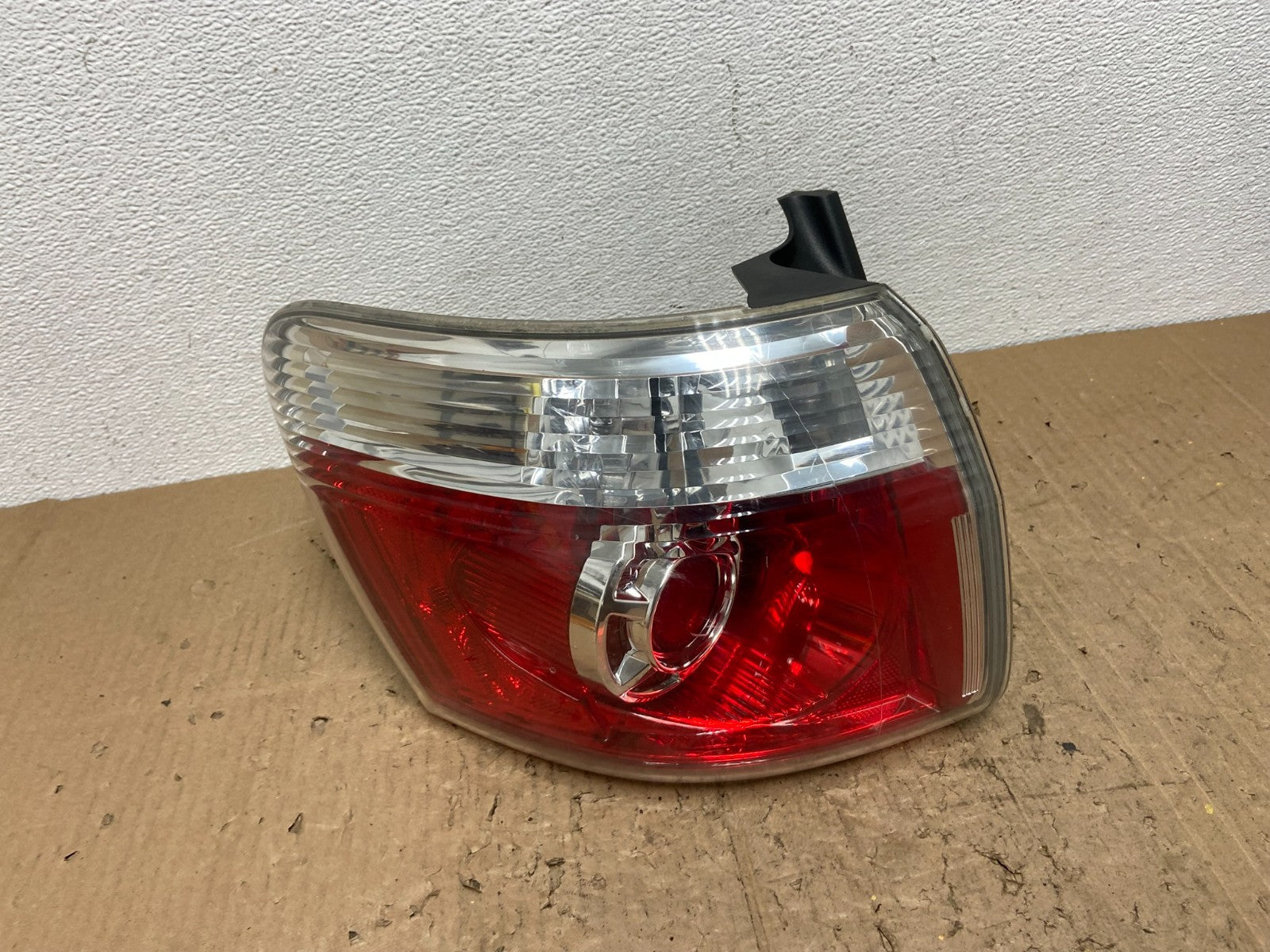 2007 to 2012 GMC Acadia Tail Light Left Driver Lh Side Oem AB9875 DW0