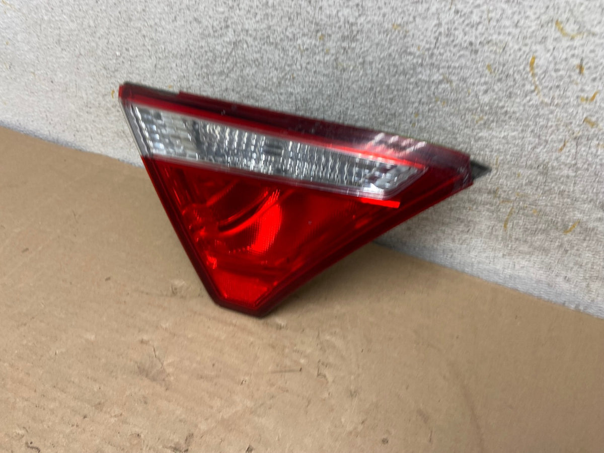 2015 - 2017 Toyota Camry Left Driver LH Side Tail Light Inner AH9415 LK1
