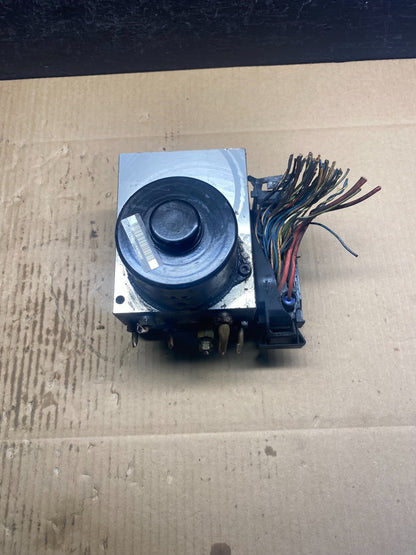 2002 to 2005 Mercedes W163 ML320 ML350 ABS Anti Lock Brake Pump Module ad0484 DG1