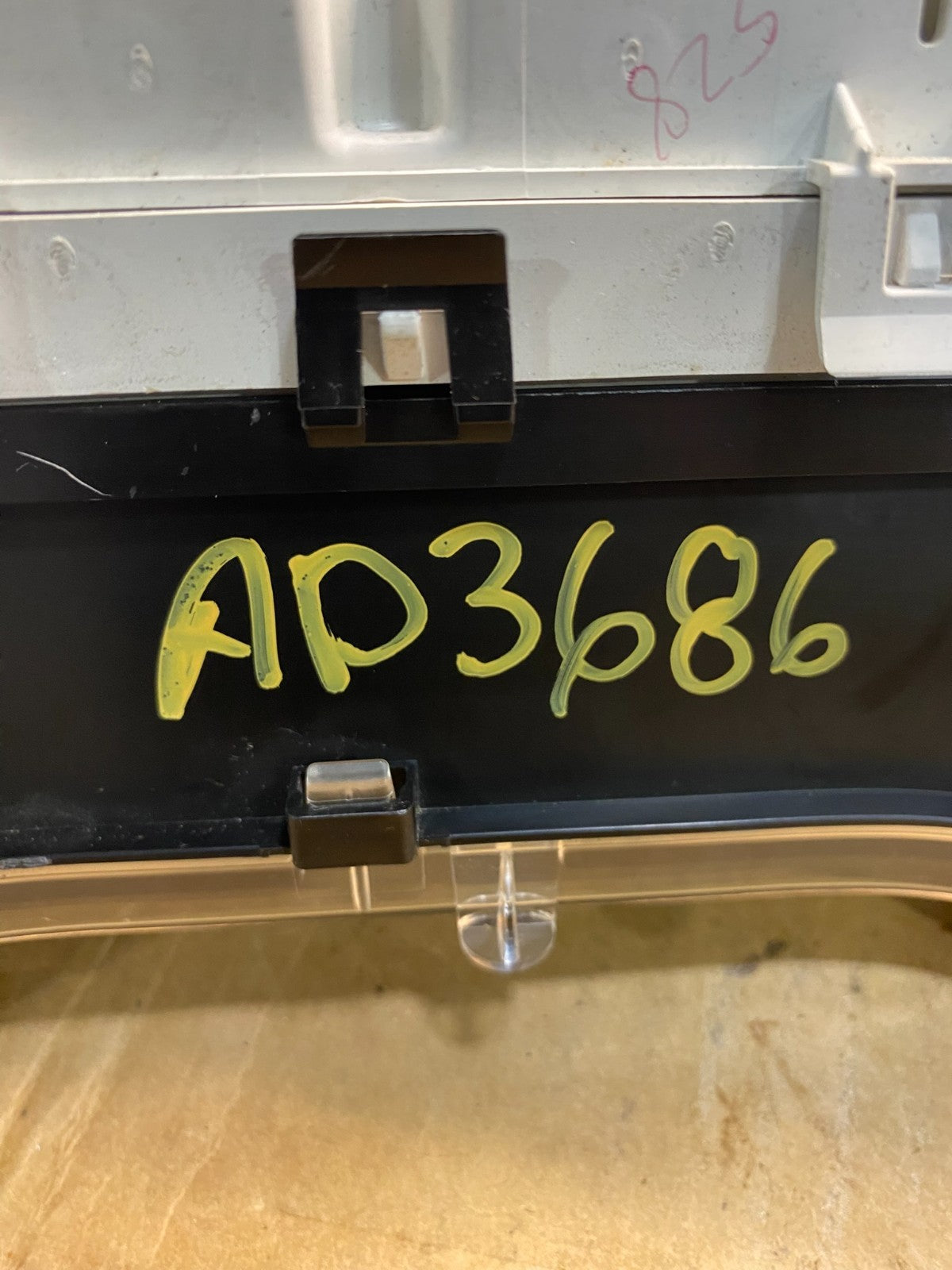 2010 Ford E150 E250 Gauge Speedometer Cluster AD3686 DG4