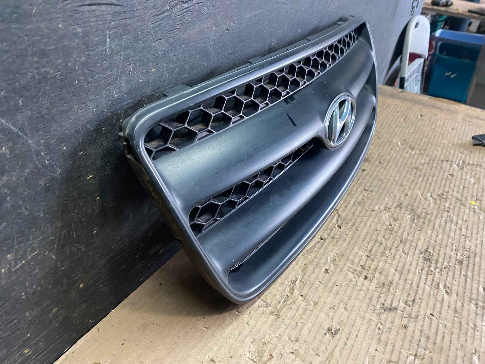 2007 to 2009 Hyundai Santa Fe Front Upper Grill Grille OEM S5781 DG2