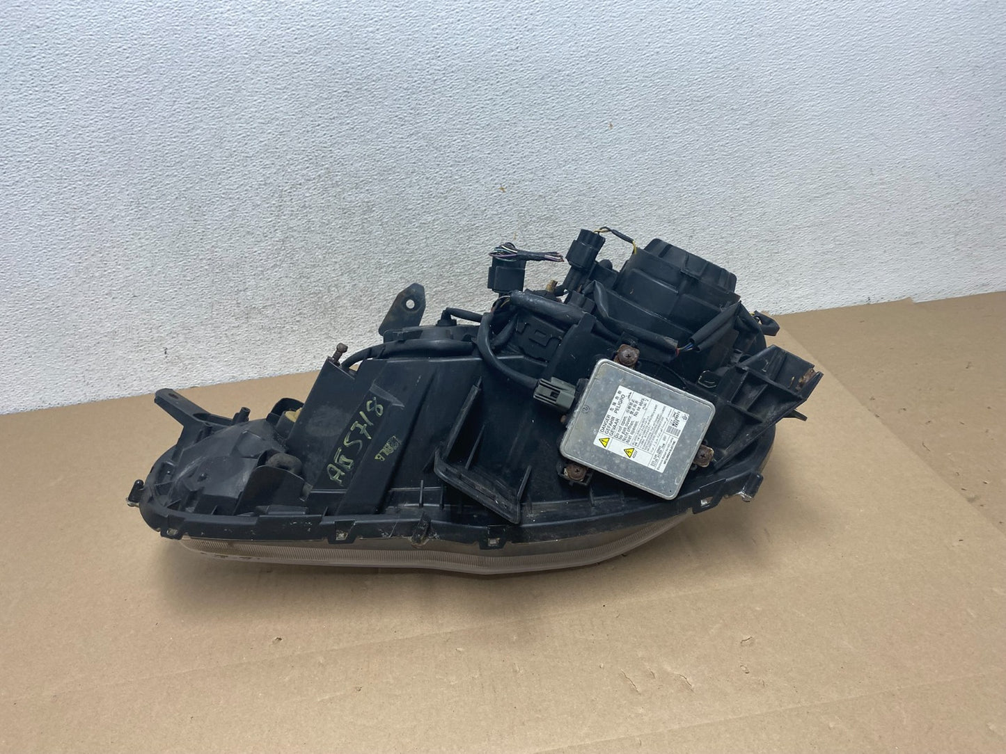 2008-2015 Mitsubishi Lancer Right Passenger Side Headlight Xenon AG5718 DW8