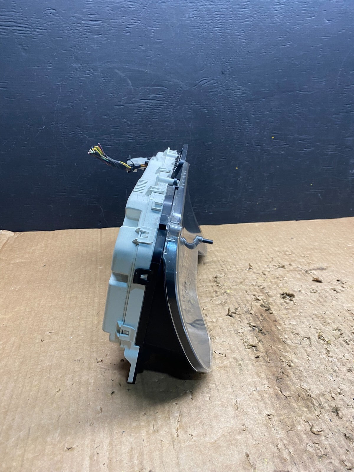 2011 to 2013 Ford E150 E250 E350 VAN Gauge Speedometer Cluster G3995 DG11