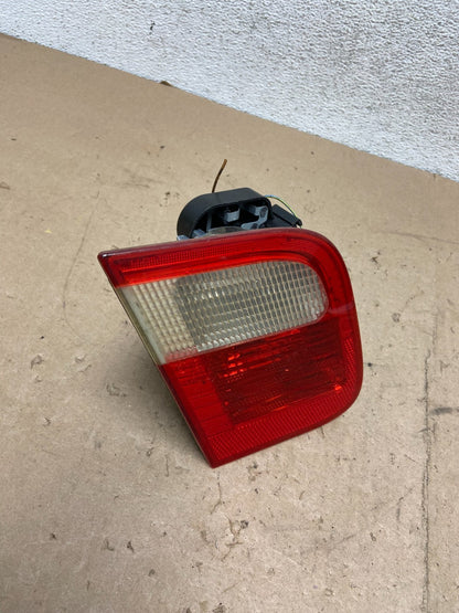 1998 - 2001 BMW 3 325i E46 Series Left Driver LH Side Inner Tail Light AG5598 DG2