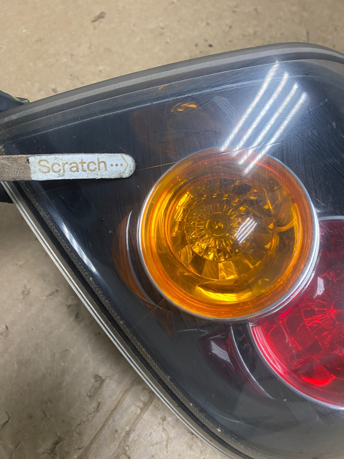2004 2005 2006 Mazda 3 Hatchback Right Passenger Side Tail Light OEM V0698 DW3