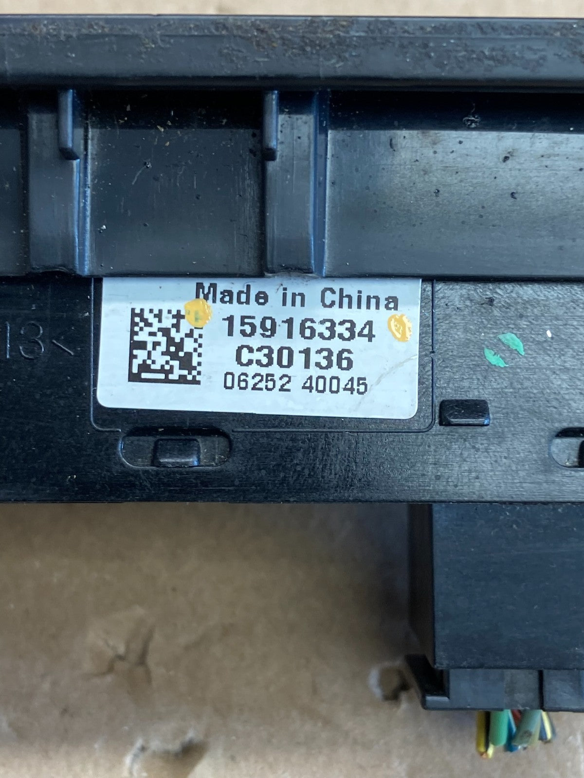 2007 - 2014 Chevrolet Tahoe Yukon Pedal Traction Control Switch AG5000 DG3