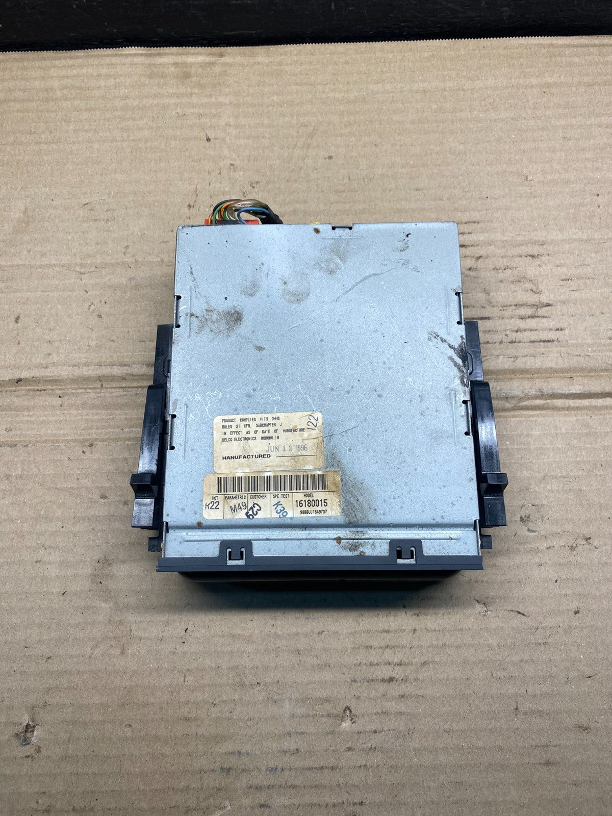 1995-1999 Chevy C1500 C2500 K1500 K2500 Stereo Audio CD Player Receiver AH96383