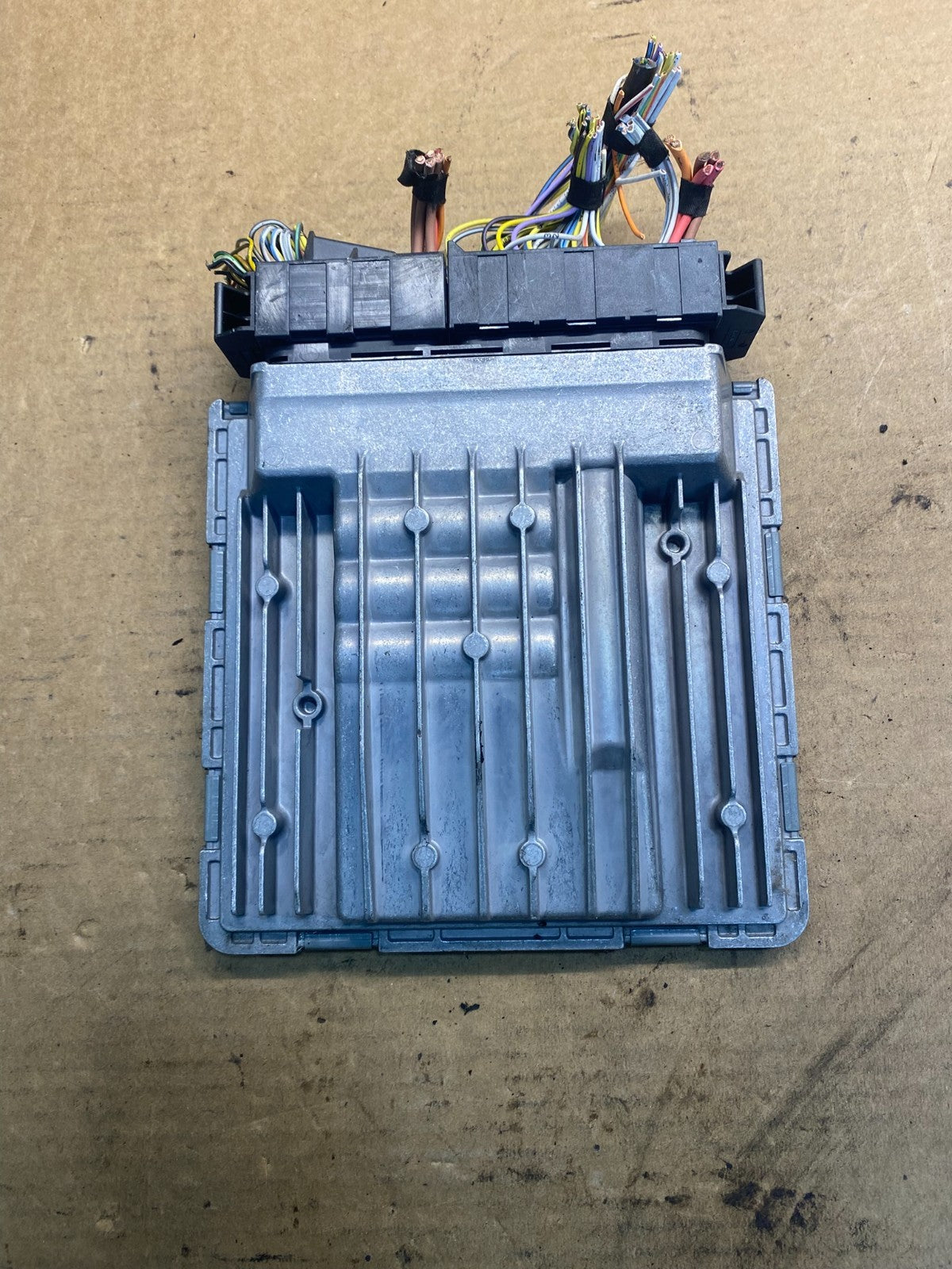 2007 - 2011 BMW 328i 528i E90 ECM ECU Engine Computer 7570376 AA0932 DG1