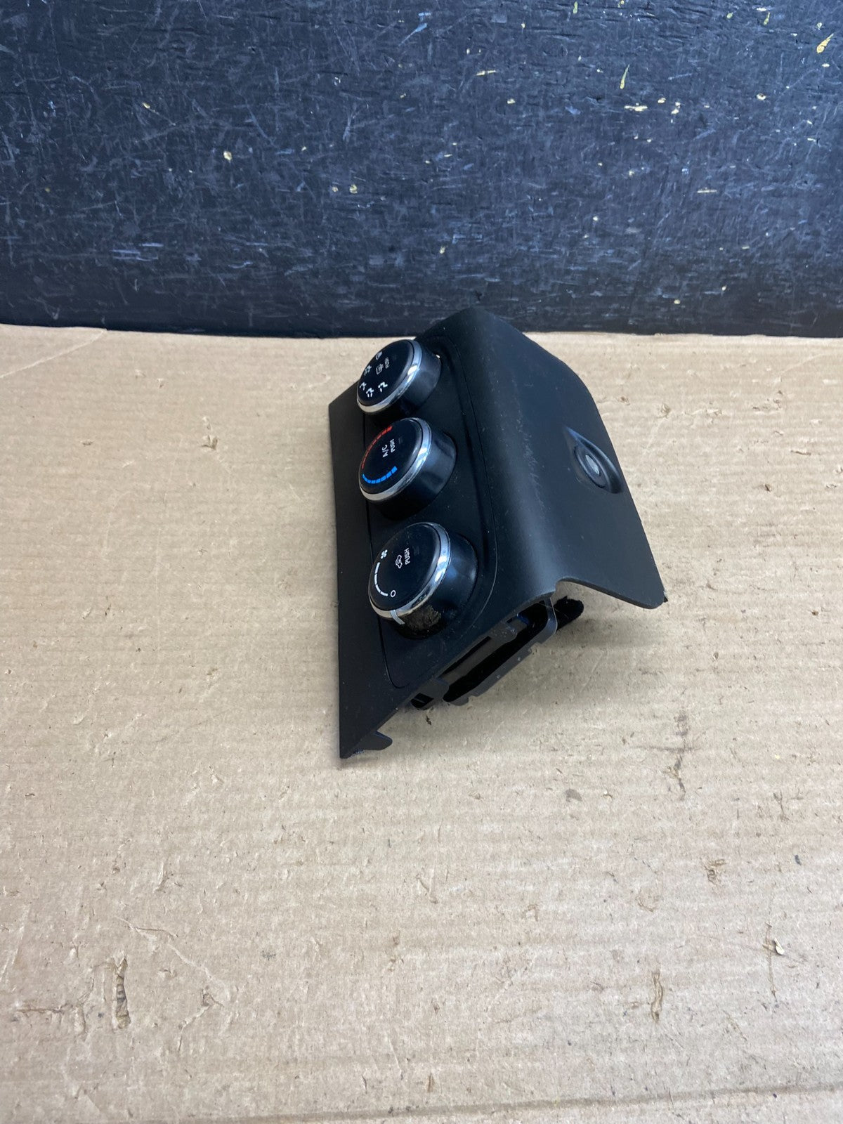 2011-2014 Chrysler 200 Heater AC Climate Switch Temperature Control OE ah3943 DG1