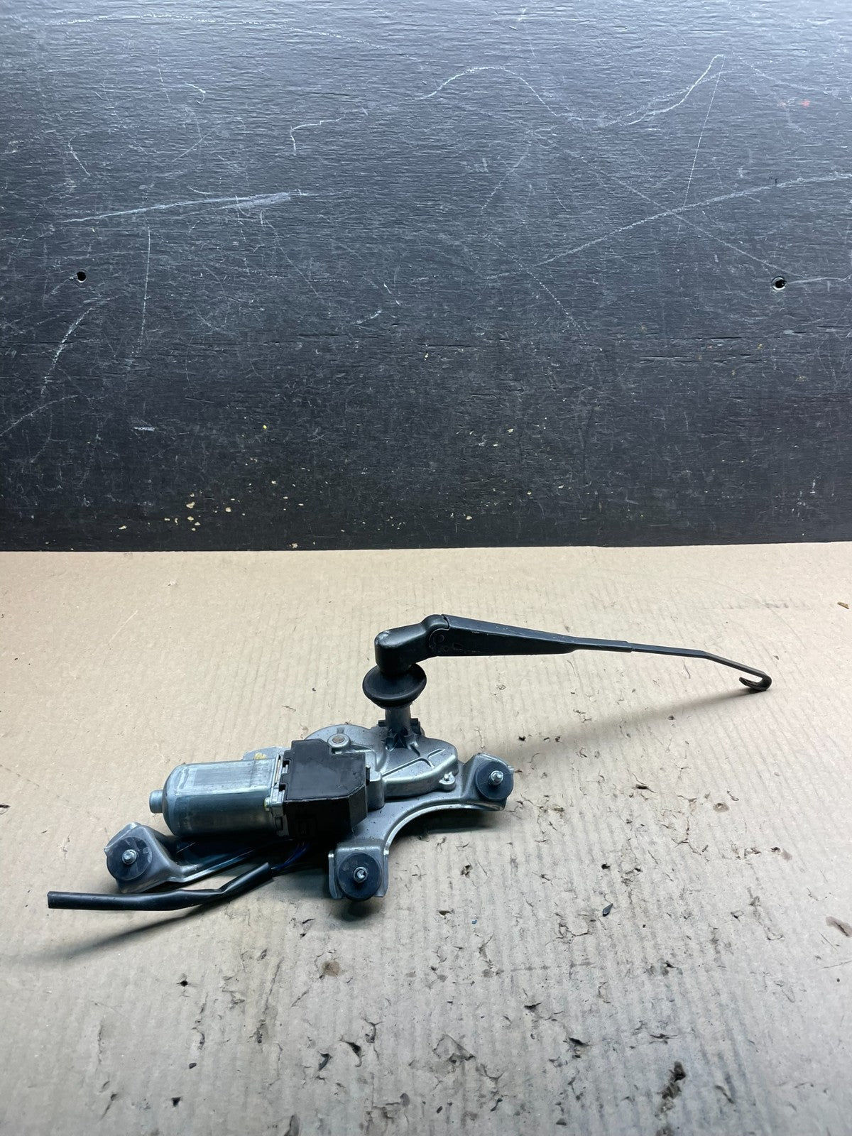 2011-2020 Toyota Sienna Rear Windshield Washer Wiper Motor x0616 DG1