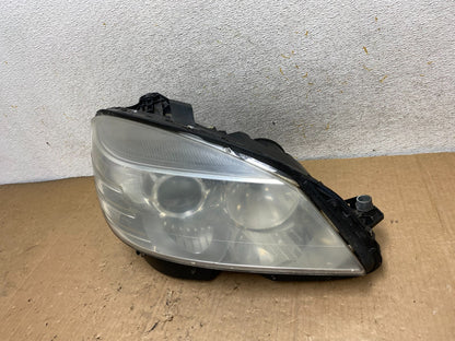 2008 to 2011 Mercedes Benz C-CLASS Right Passenger Side Headlight AI9140 DW1