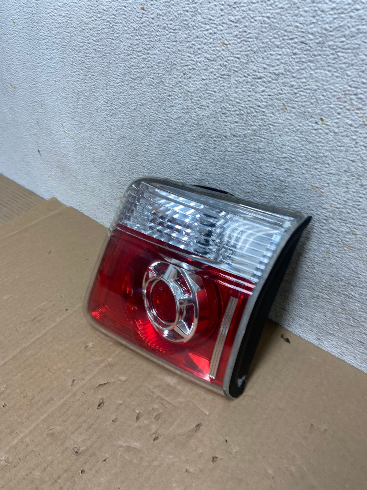 2007 to 2012 GMC Acadia Right Passenger Rh Hatch Tail Light Inner AI1204 LK1