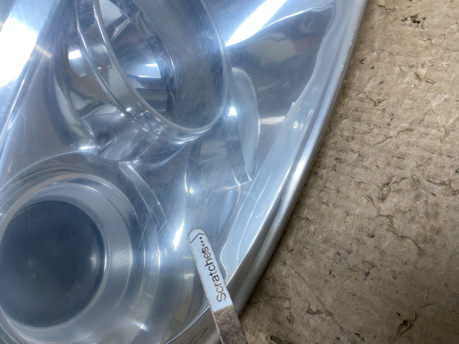 2008-2012 Kia Sedona Right Passenger RH Side Headlight Halogen AG1176 DW3