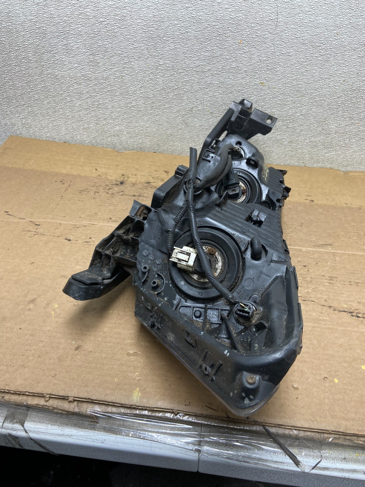 2008 to 2012 Honda Accord Sedan Right Passenger RH Headlight AB3335 DW6