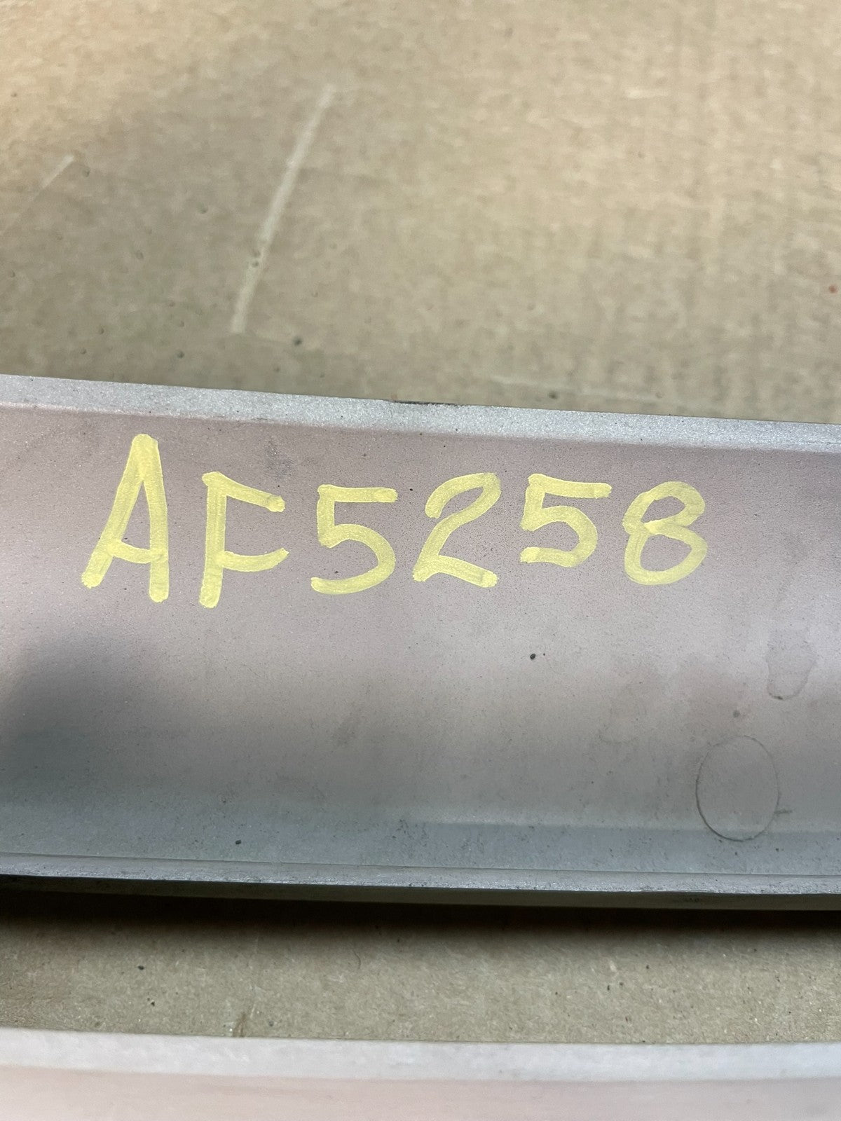 2002 to 2006 Cadillac Escalade Front Upper Grille Grill AF5258 DW7
