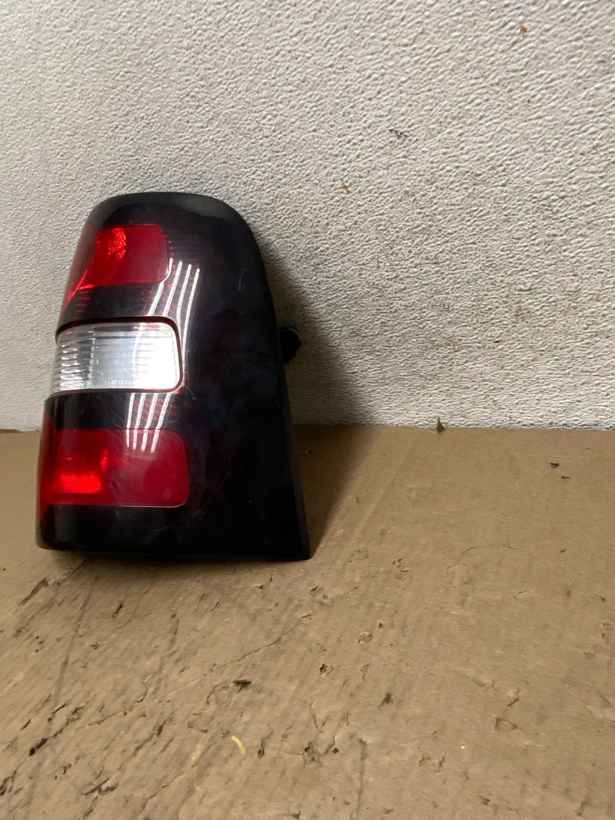 2006 to 2010 Ford Explorer Right Passenger Side Tail light AG8090 LK2