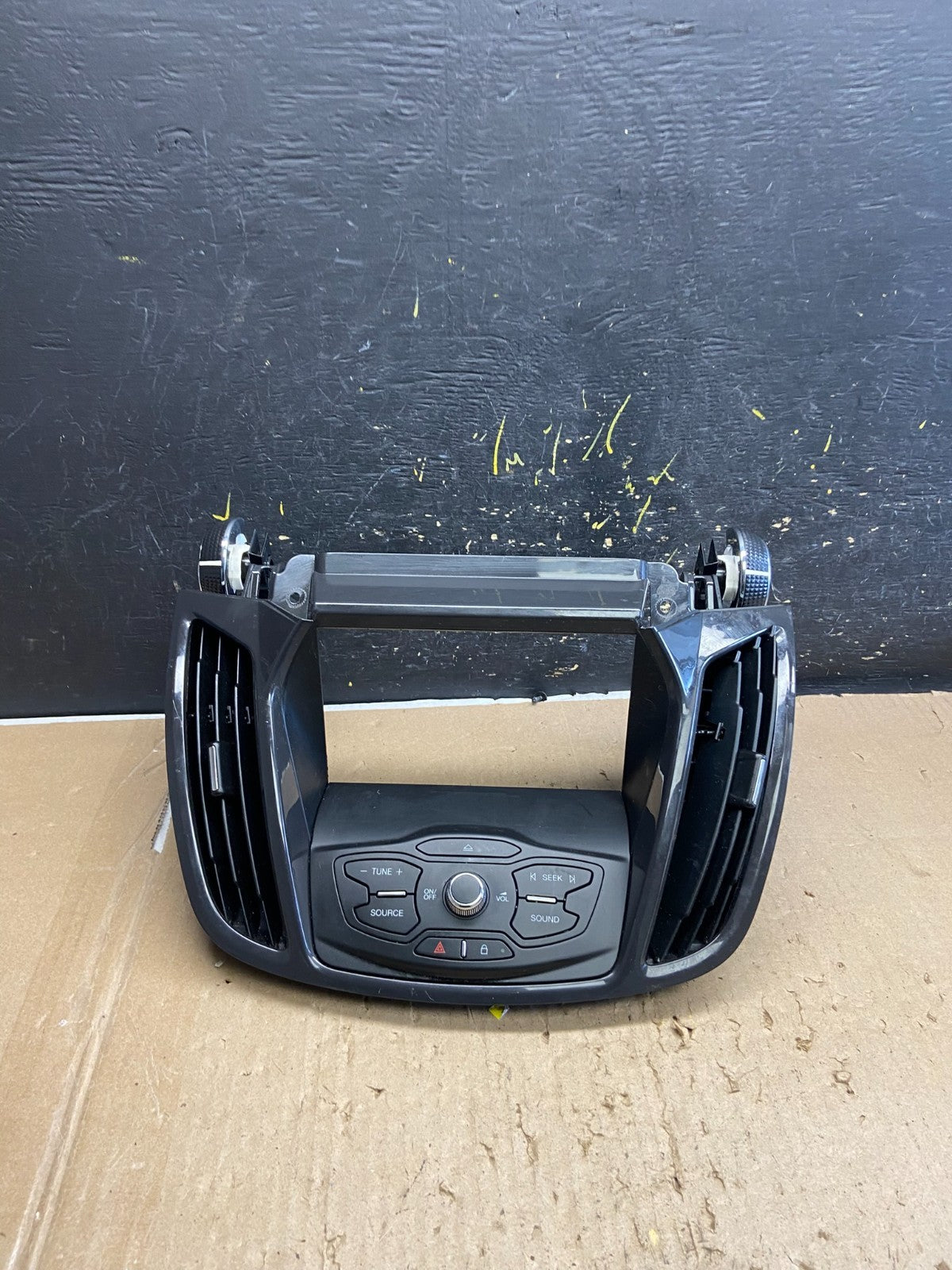 2013 2014 2015 2016 Ford Escape Dash Radio Control Panel Bezel ab5498 DG0