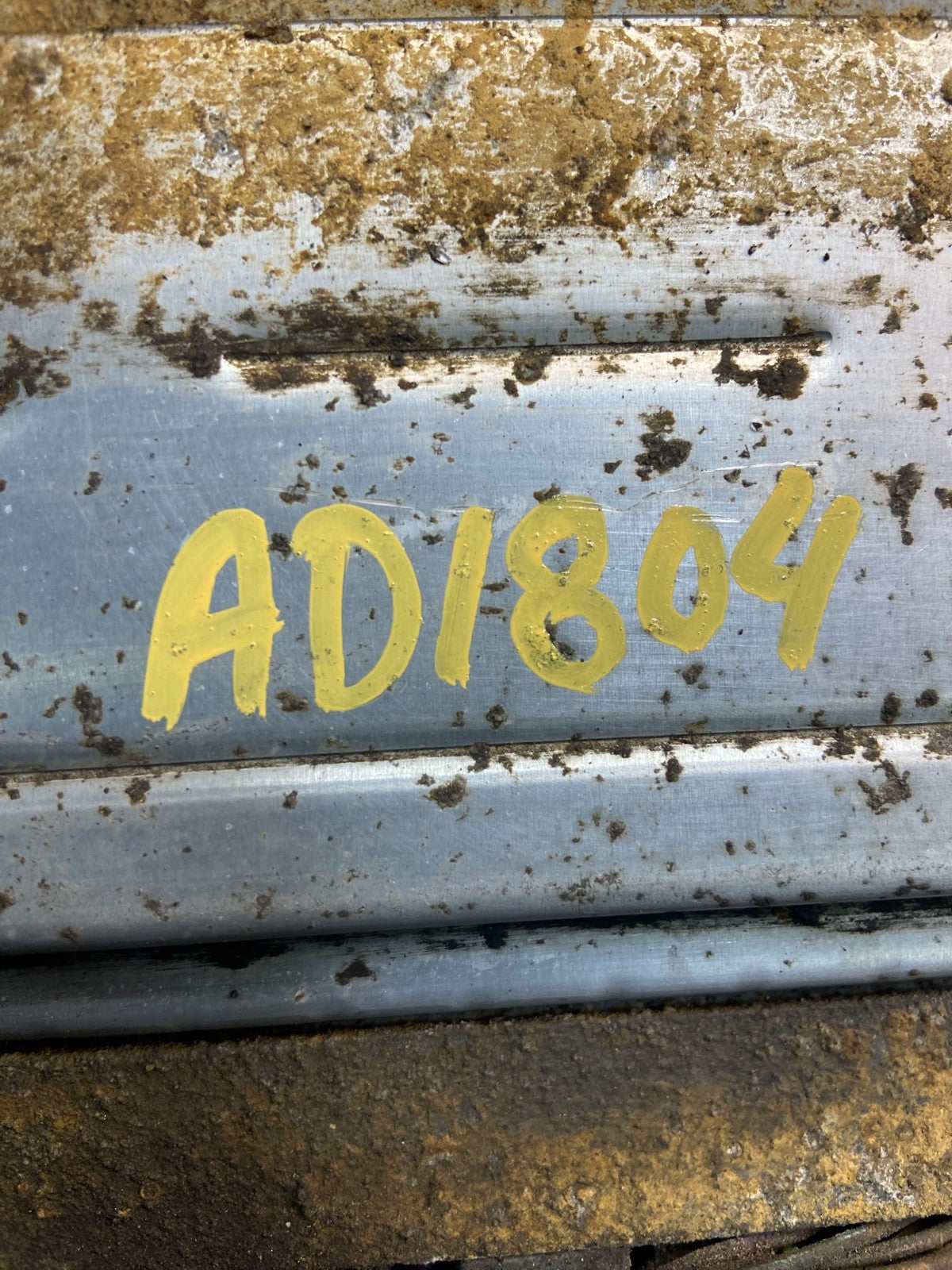 2001-2002 Silverado Tahoe Engine Computer Module 12200411 ECM ECU AD1804 DG3