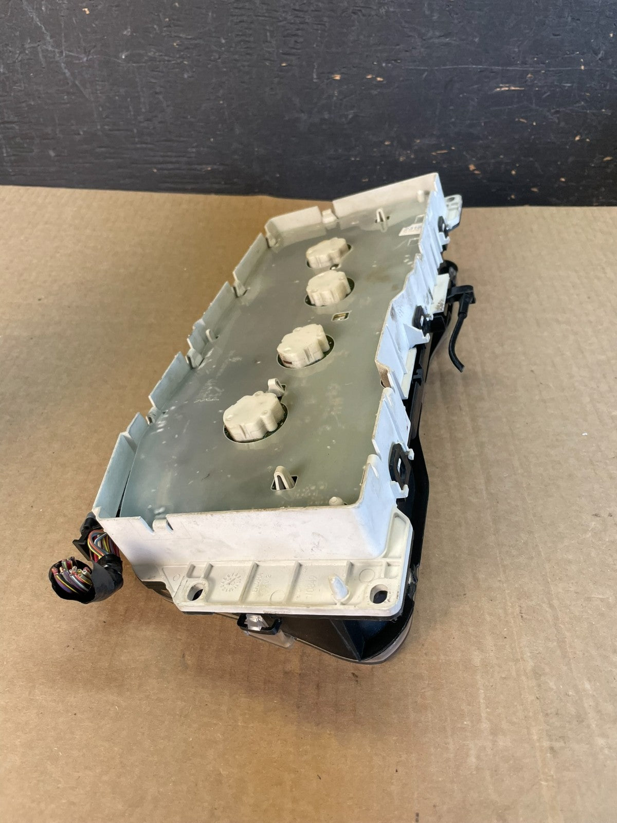2009 to 2011 Mercury Grand Marquis Speedometer Cluster Gauge af3595 DG6