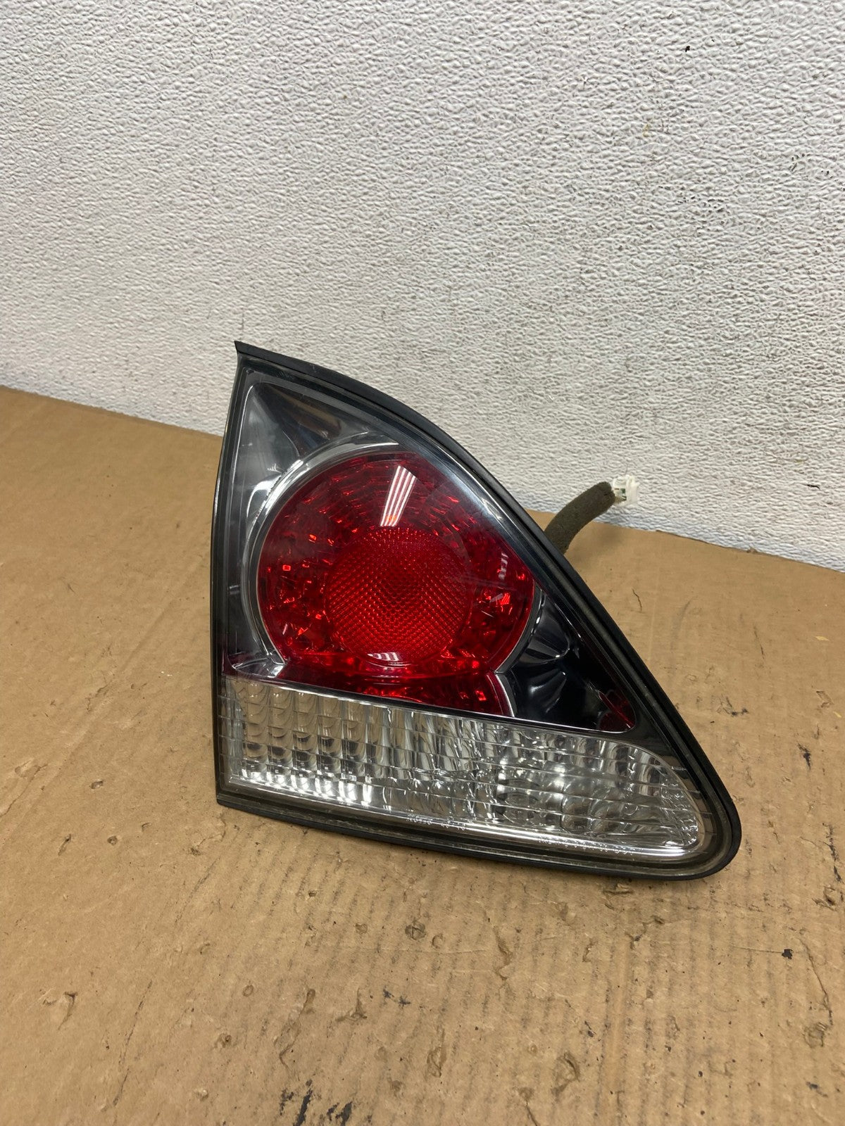 2000-2003 Lexus Rx300 Left Driver Lh Side Rear Inner Tail Light AD2379 LK0