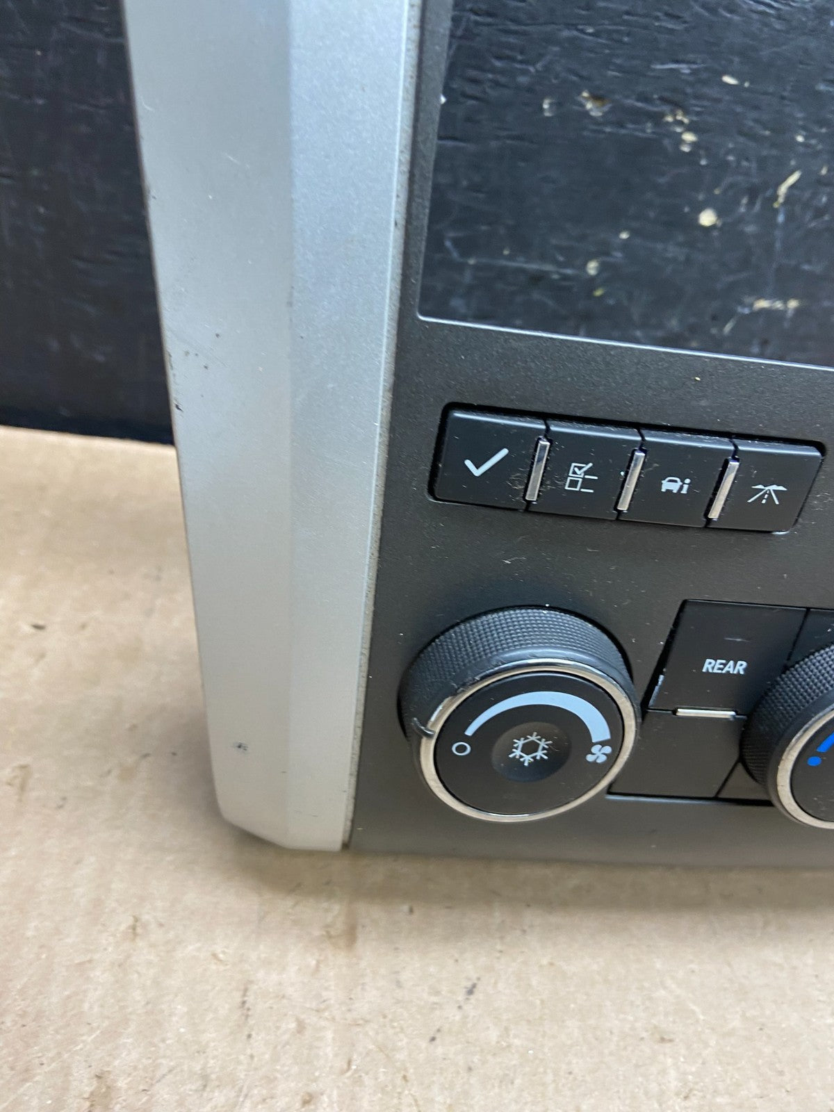 2008 to 2012 Chevrolet Traverse Climate Control Unit Heater Ac Panel  Y5425 DG1