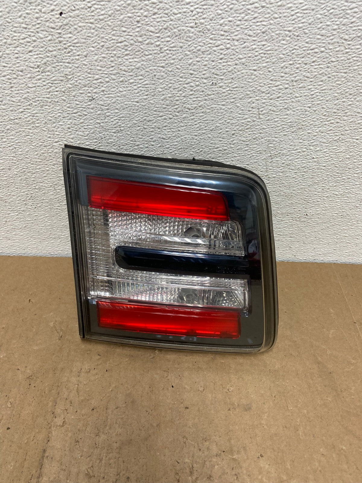 2013 to 2016 GMC Acadia Left Driver LH Side Inner Tail Light AD0999 LK0