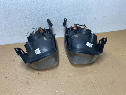 2001 - 2004 Ford Escape Headlights Left+Right Halogen Aftermarket AD8176 DG8