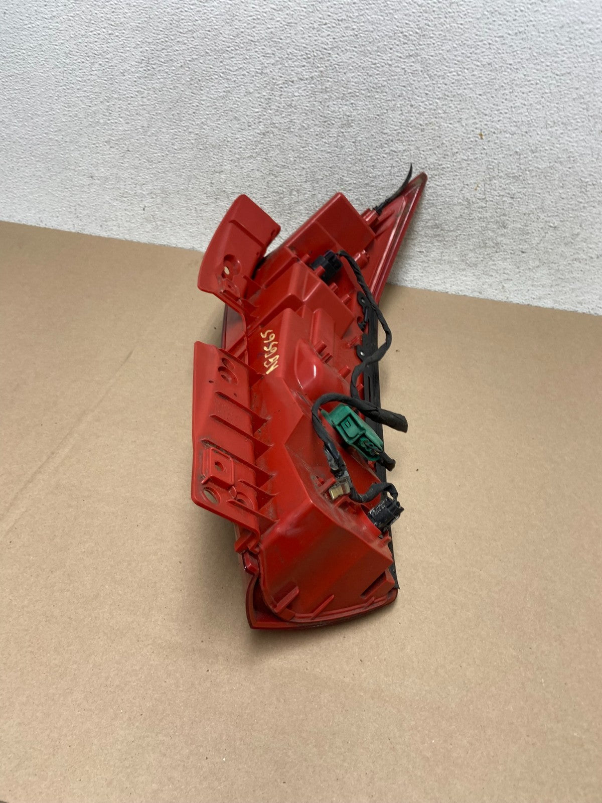 2010 to 2016 Cadillac Srx Left Driver Lh Side Tail Light AG6565 DW7