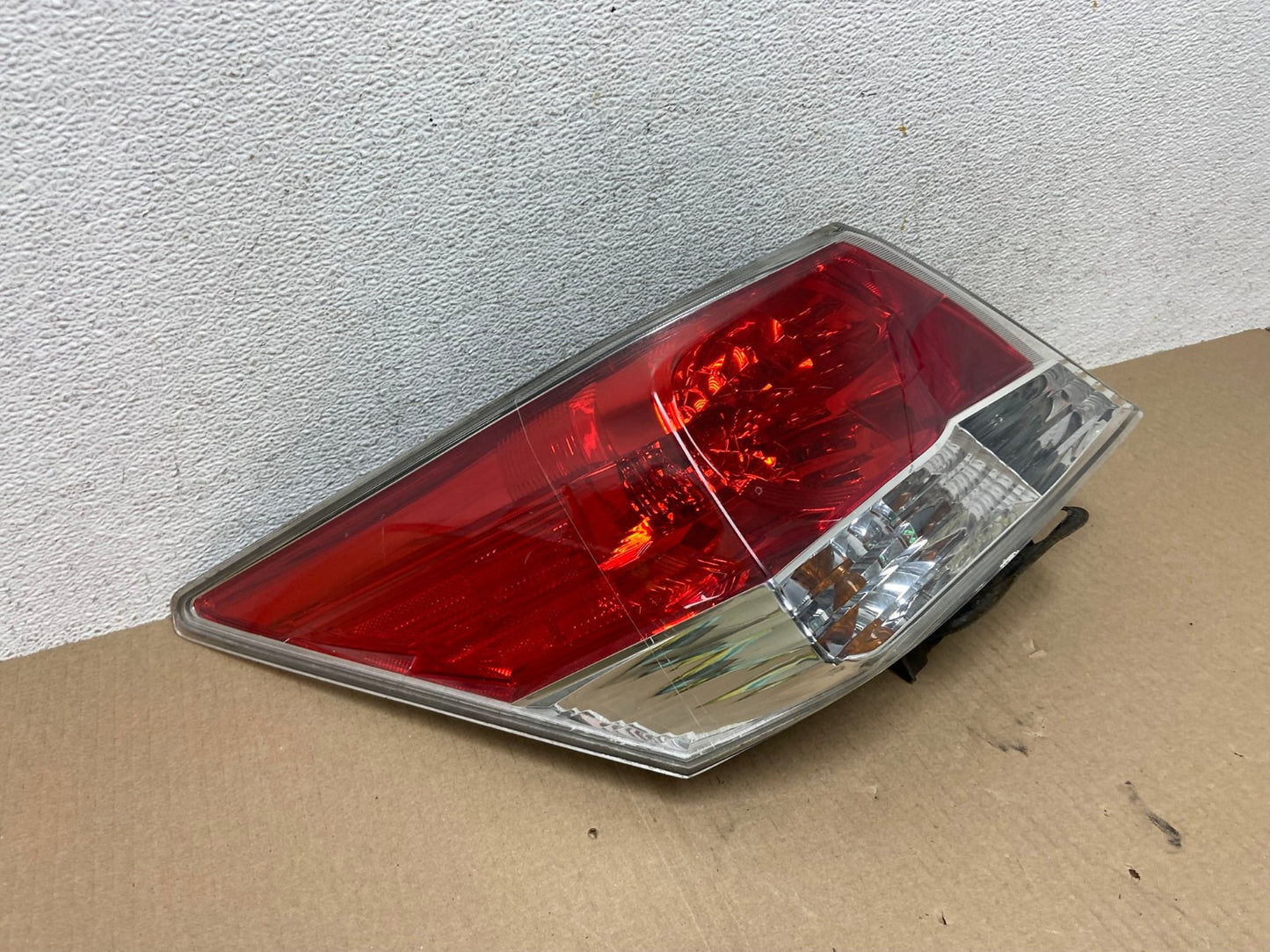 2008 to 2012 Honda Accord Sedan Tail light Left Driver LH Side AE6925 LK2