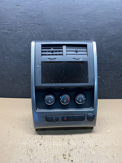 2008 to 2012 Jeep Liberty Dash Climate Temperature Control Radio Bezel T1549 DG0