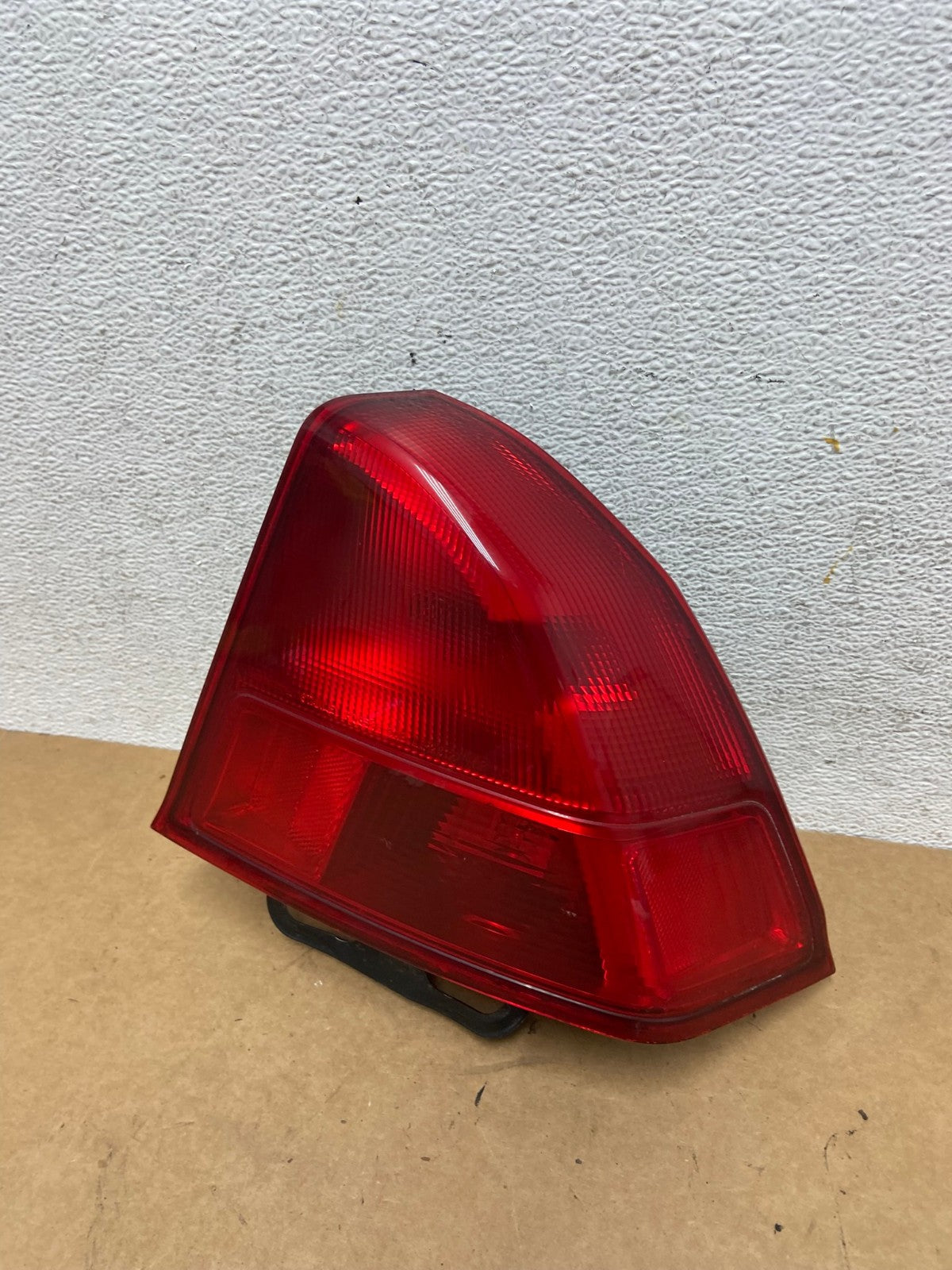 2001 2002 Honda Civic Sedan Right Passenger Rh Side Tail Light AE3019 LK0