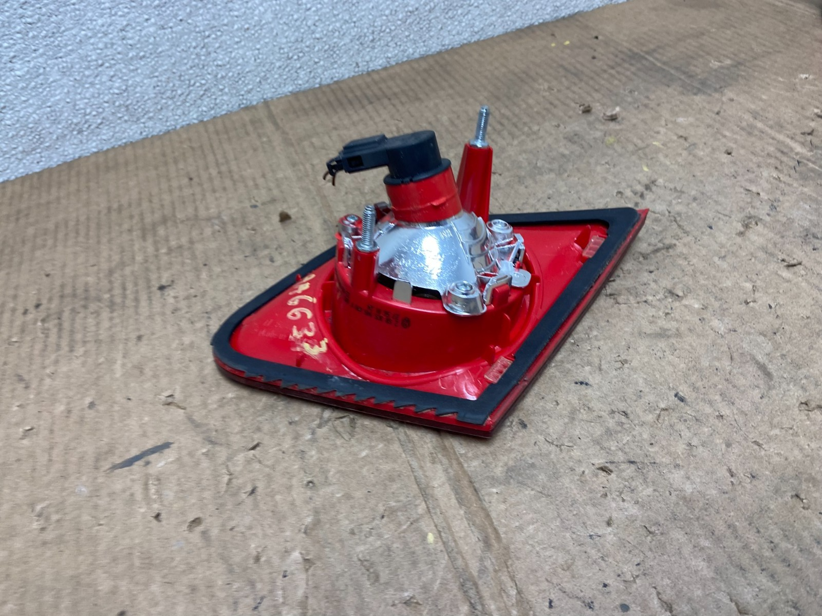 Sedan 2006-2010 Volkswagen Passat Left Driver LH Inner Tail Light Oem AA66334