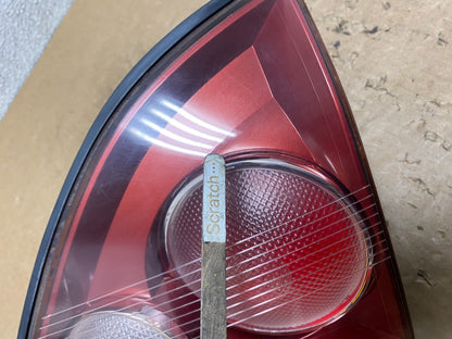1999 - 2001 Lexus RX300 Right Passenger Side Rear Inner Tail Light Oem V5619 DW3