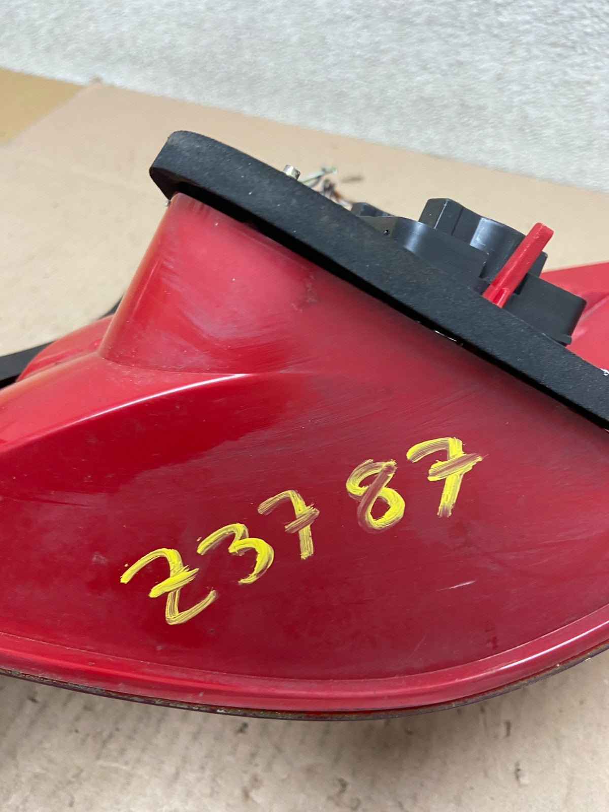 2003 to 2004 Mercedes W203 C-Class Left Driver LH Tail Light Z3787 DW5