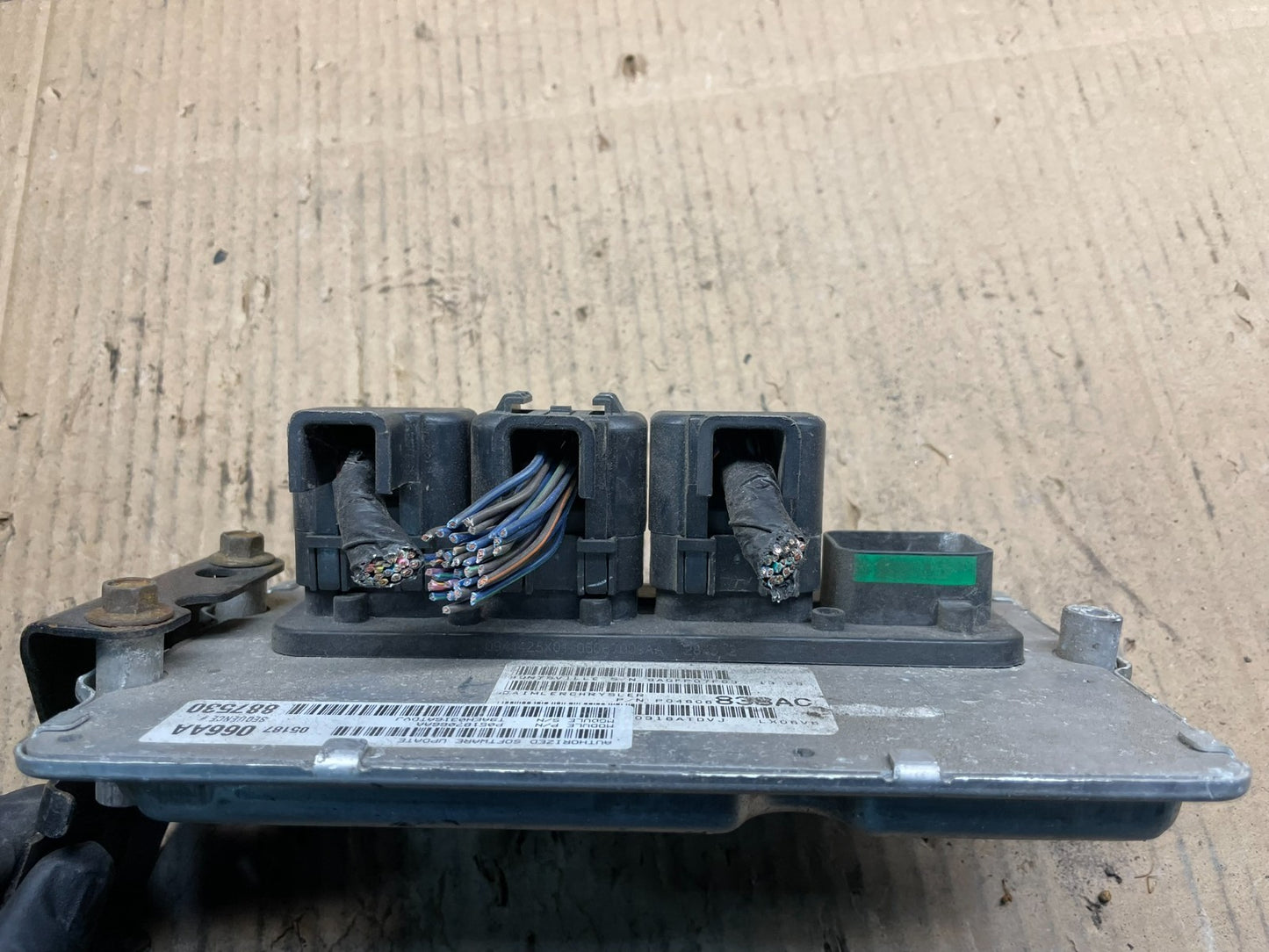 2006 Chrysler 300 Magnum Charger Engine Control Module ECM ECU y1415 DG2