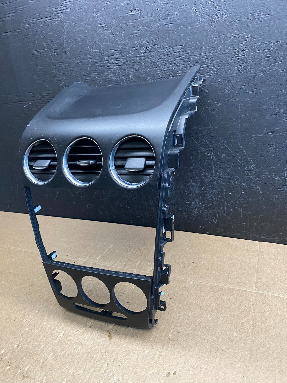 2010 2011 2012 Mazda CX-7 Center Dash Radio Bezel Trim AC6307 DG1