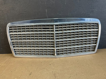 1994 to 1995 Mercedes Benz E-Class Front Upper Grill Grille AD57700