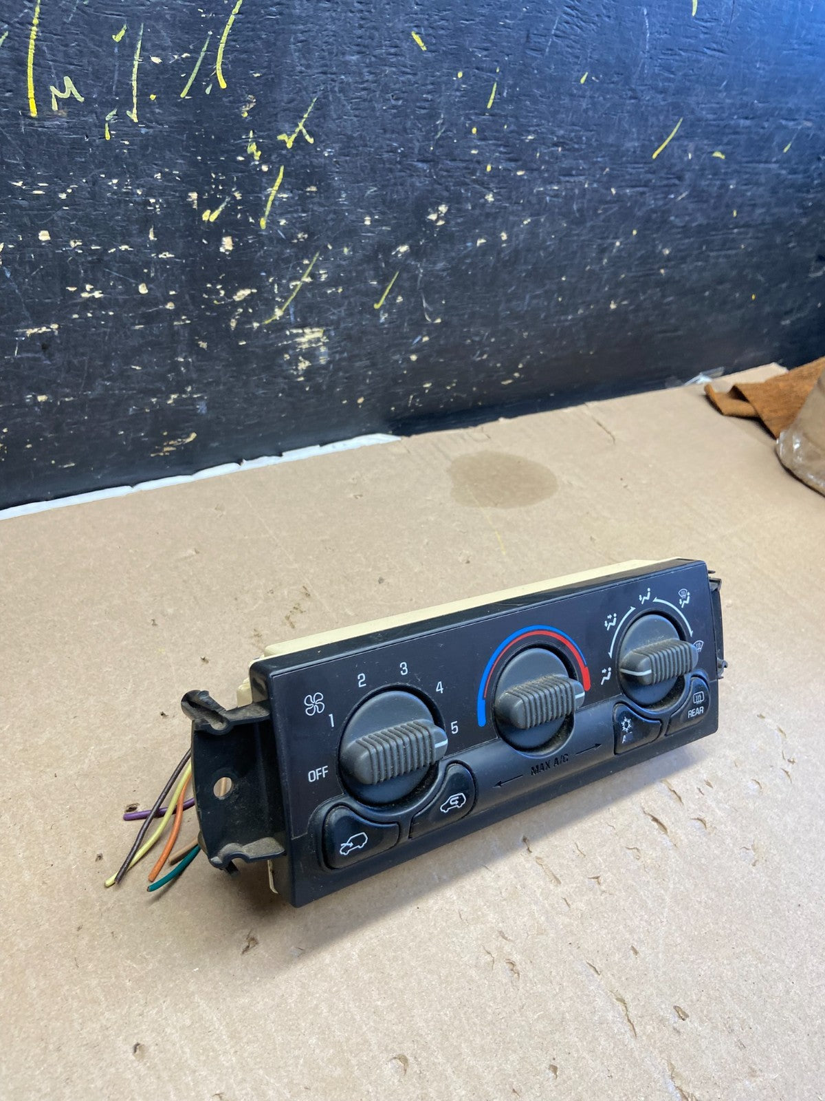 1999 to 2002 Chevrolet Silverado HVAC Heater Climate Control Module ac9194 DG2