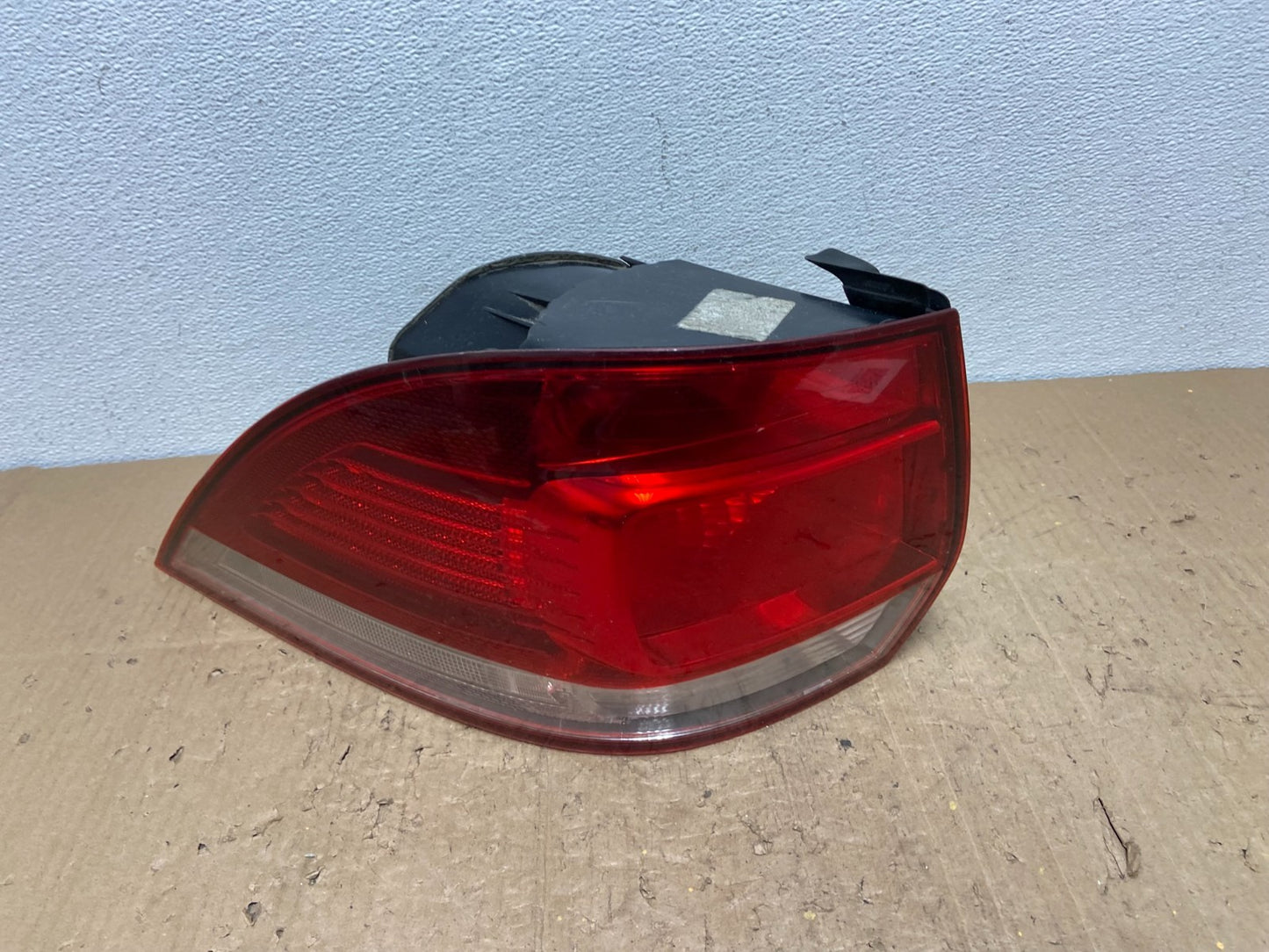 2010-2014 Volkswagen Golf MK6 Wagon Left Driver LH Tail Light OEM AC0302 DW0