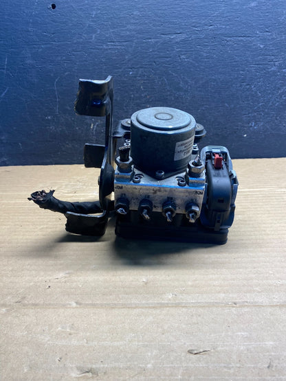 2018 Chevrolet Express GMC Savana ABS Anti Lock Brake Pump ae6201 DG5