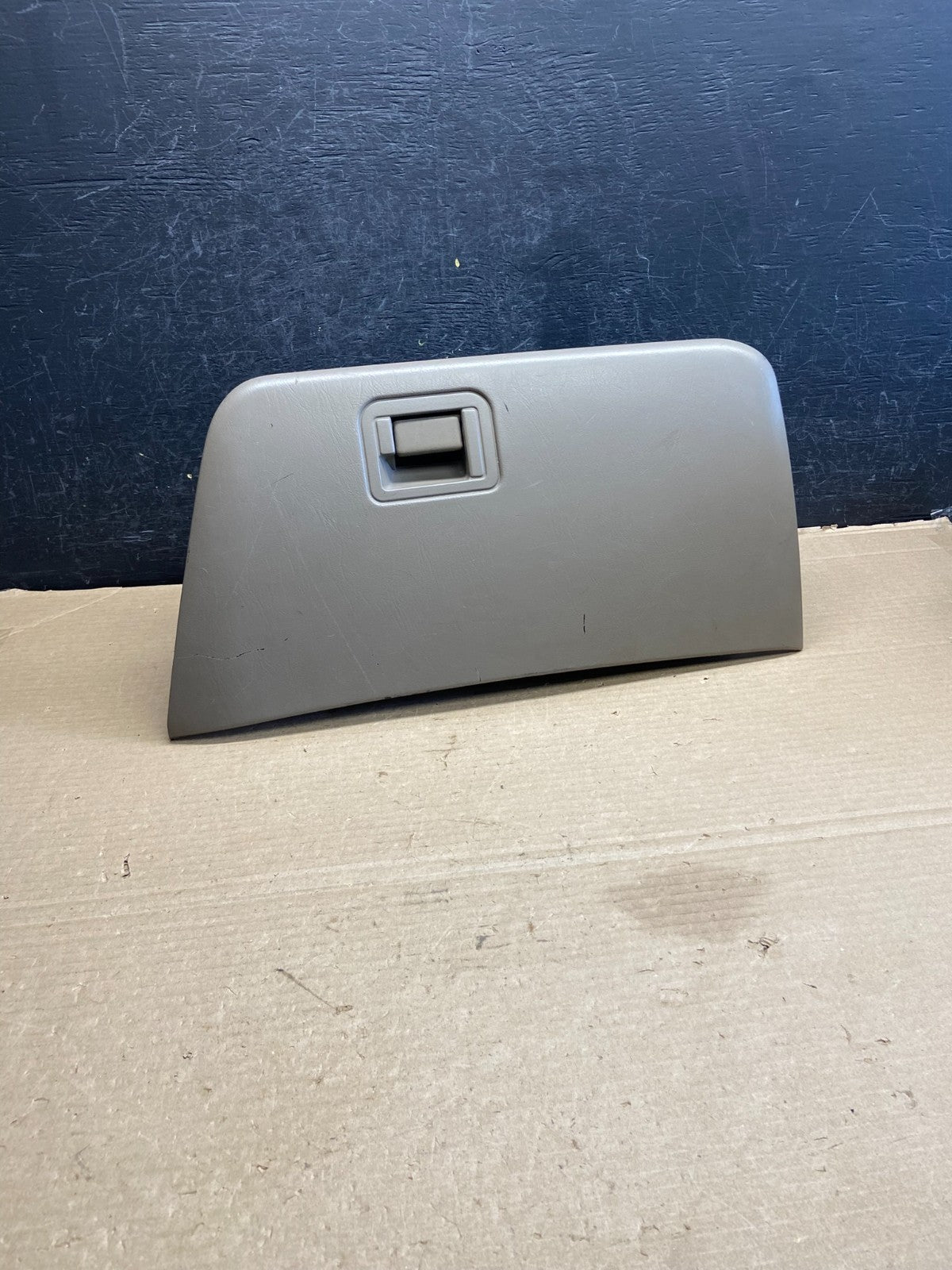 1999-2004 Ford F250 F350 Excursion Super Duty Glove Box Storage Compar ah3483 DG0