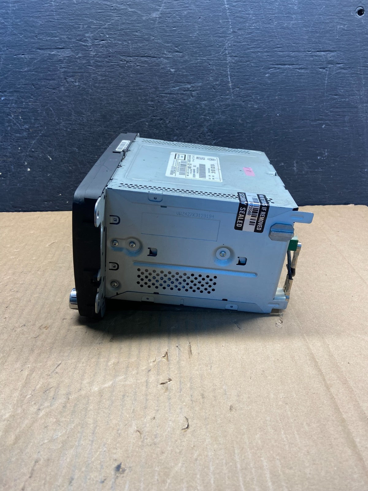 2009 to 2012 Volkswagen CC Radio CD Player Screen AM/FM AG1518 DW1