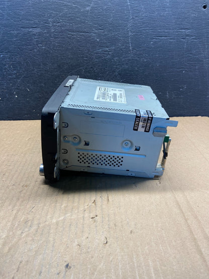 2009 to 2012 Volkswagen CC Radio CD Player Screen AM/FM AG1518 DW1
